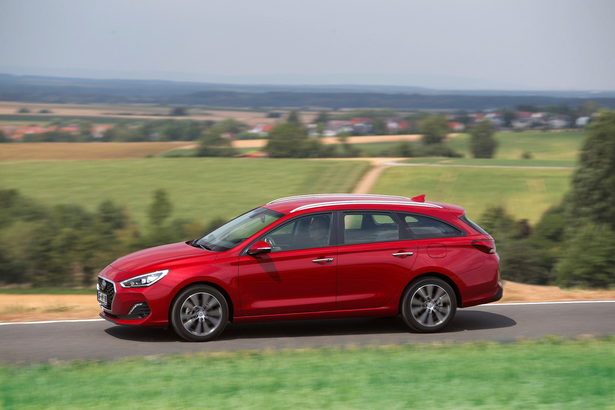 2019 Hyundai i30 range (21)
