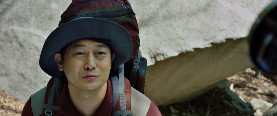 The Himalayas 2015 BluRay [Hindi + Korean] 480p, 720p ESub Screenshot