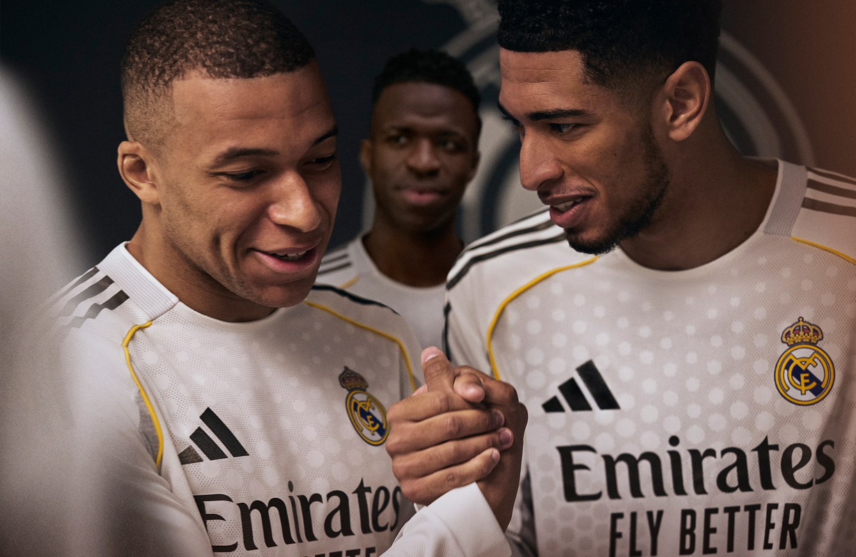 real madrid 25/26 Home Kit 1
