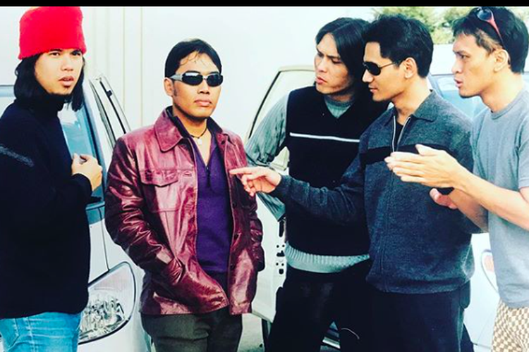 Erwin Prasetya bersama Dewa 19 saat masih diperkuat Once Mekel dan Tyo Nugros 