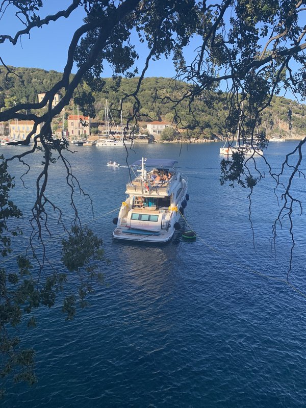 487E9F3E-E14F-4275-8EE7-B512BFB846D9