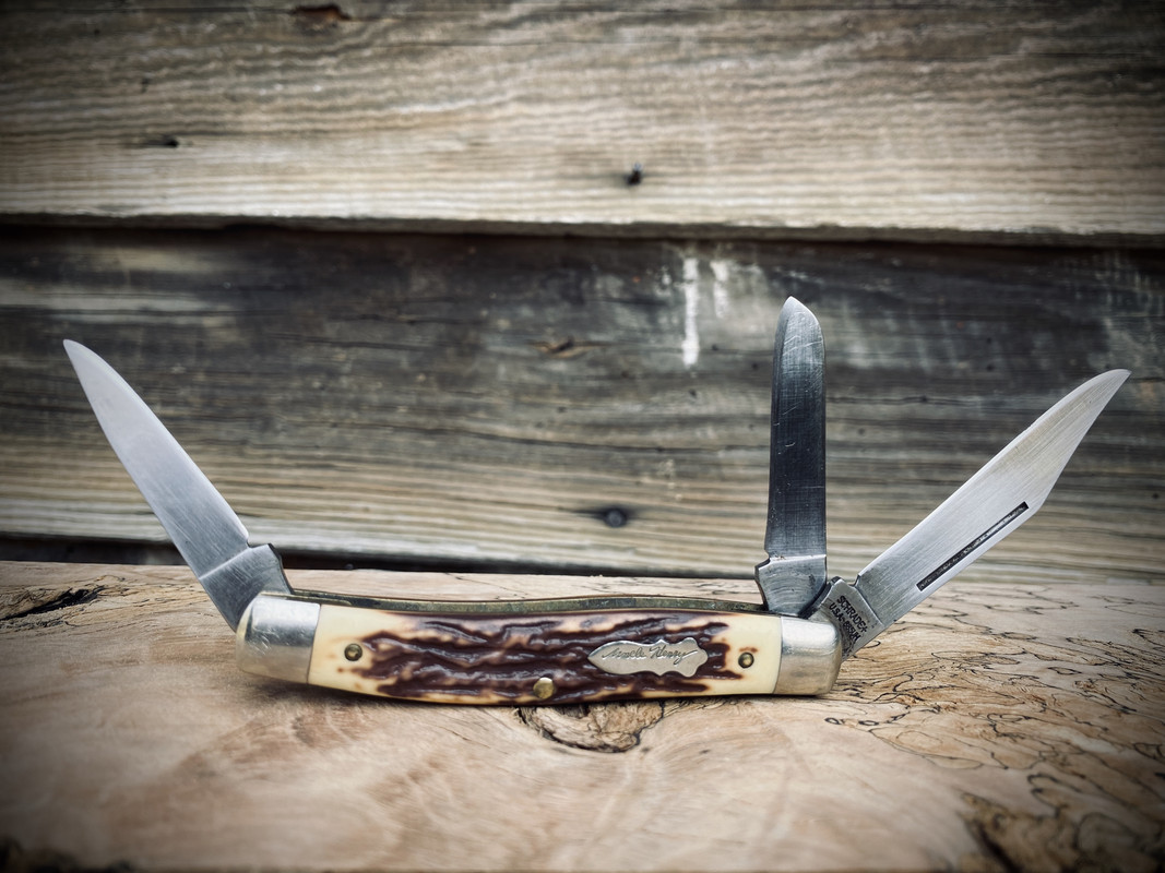 EDD7B361-9BC4-4E13-B5B2-843602B0BE1E