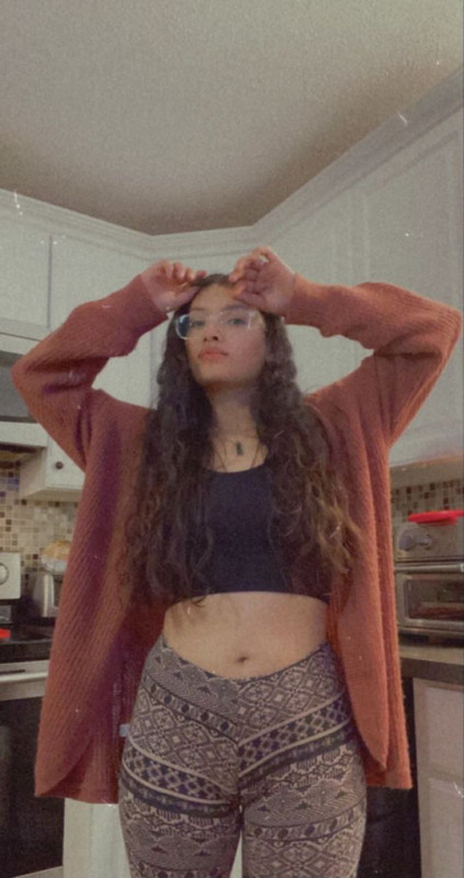 photo 6131993738885580658 y