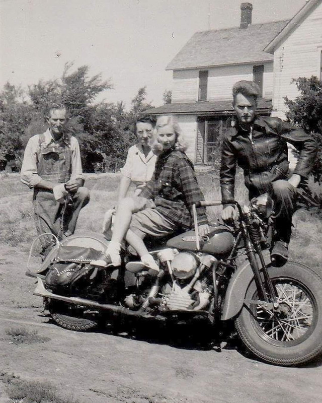 04043415-E934-446F-94DB-2885E3D1B949