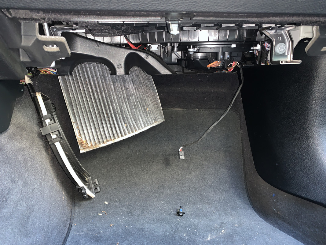 FB91BBA5-CC29-4621-85E5-C236F18AED92