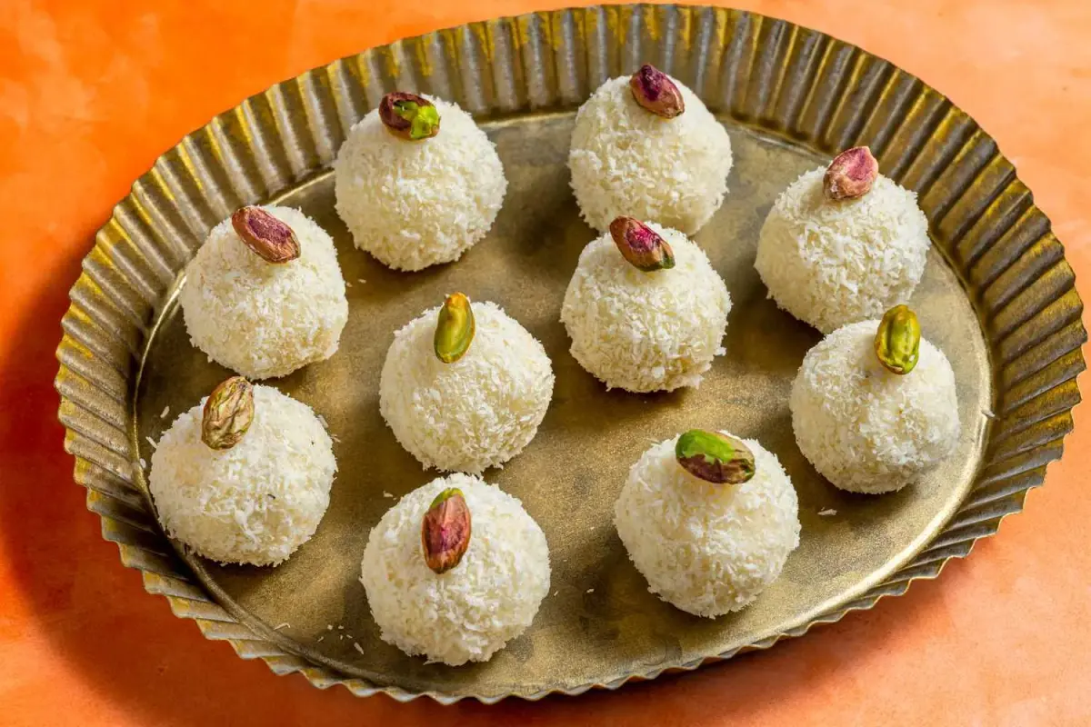  Coconut Ladoo