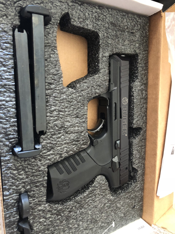 D2820464-751F-43C2-A524-8ED3C5818BF9