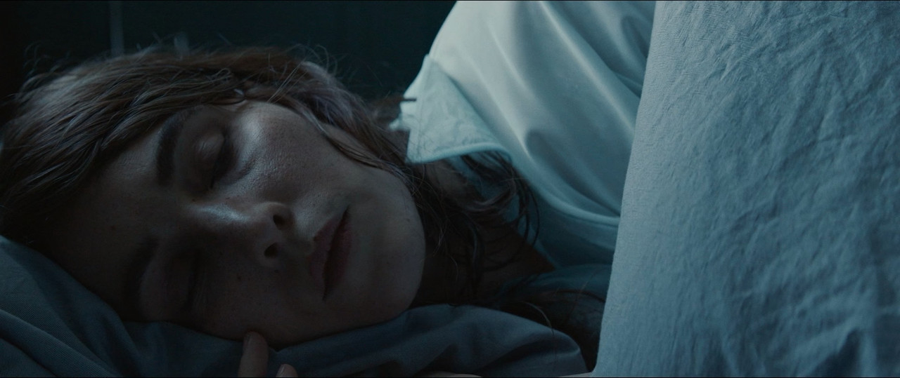 Lamb (2021).mkv_001408.000