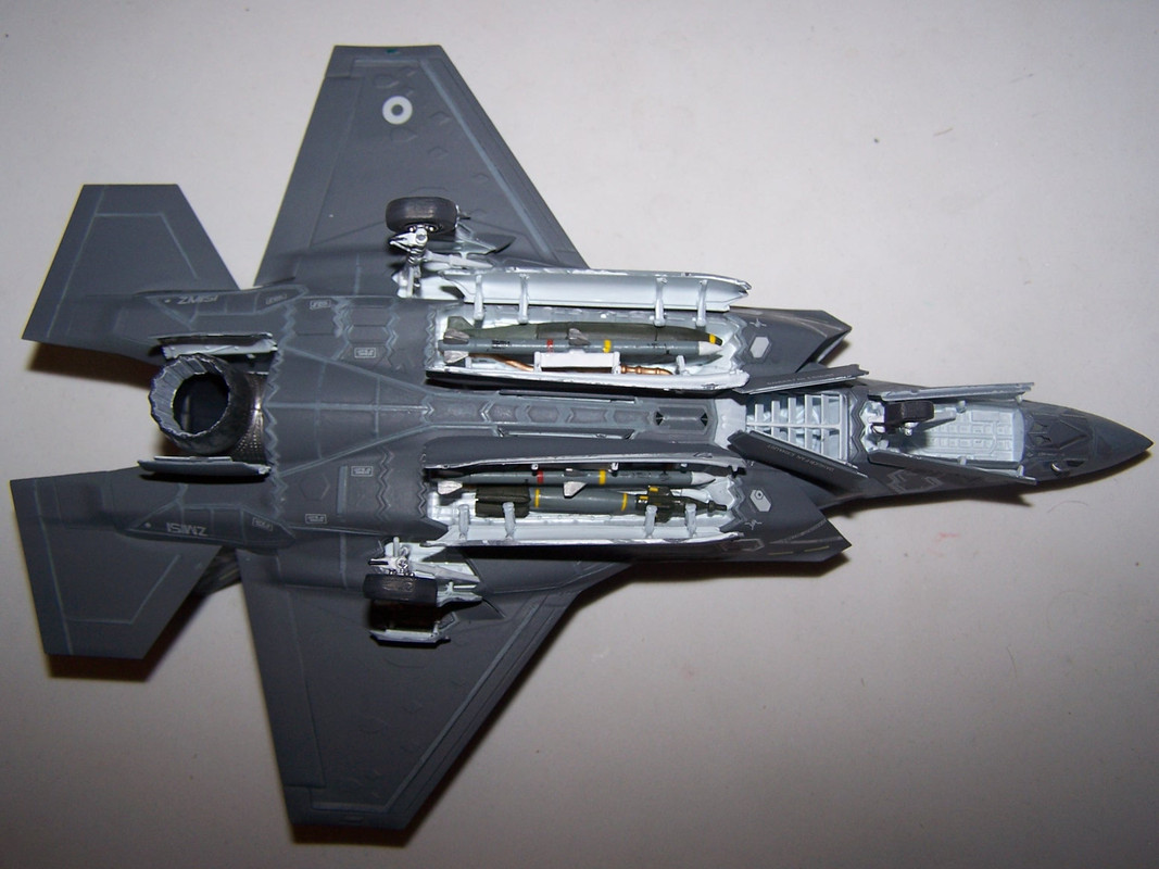 90_Italeri_F35B_Lightning_U