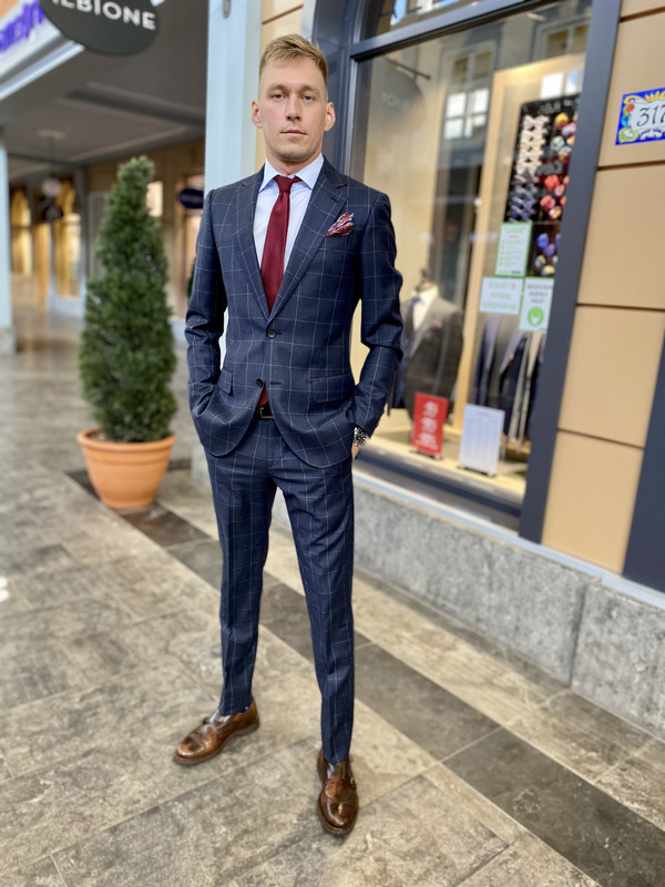 2EE4DF35-822F-4EA0-AA44-6800DBC8A03C