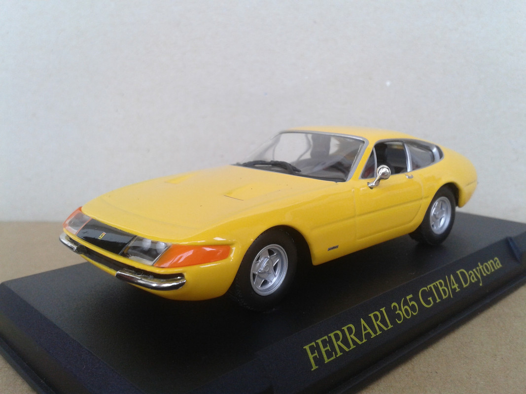 1968 Ferrari 365 GTB-4 Daytona (Ixo - nº 15 Ferrari RBA) (2)