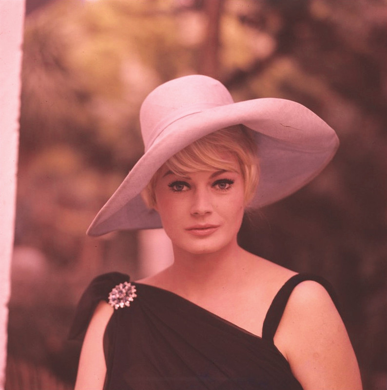anita_ekberg_md06