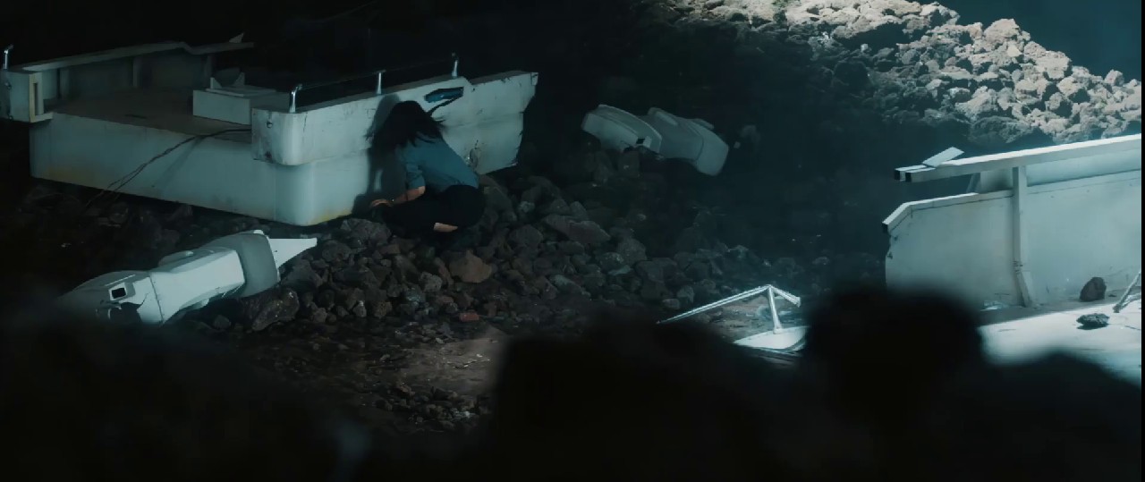 Land-Shark-2020-Hindi-Zho-WEB-DL-1080p-x264-AVC-AC3-2ch-mkv-0005