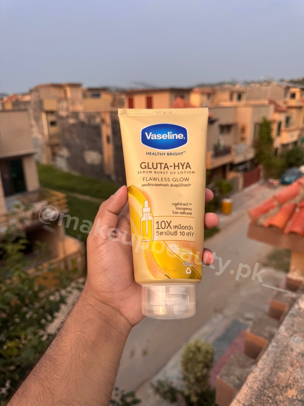 Vaseline Gluta-Hya Flawless Glow Serum Burst UV Lotion 300 ML. - image 2