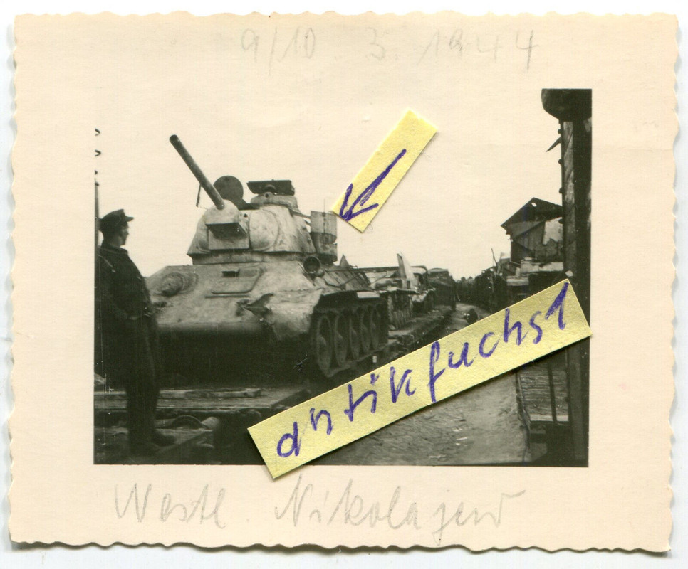 Beute-Panzer T-34 aus Rußland mit Turmblende !!! in der Ukraine 1944