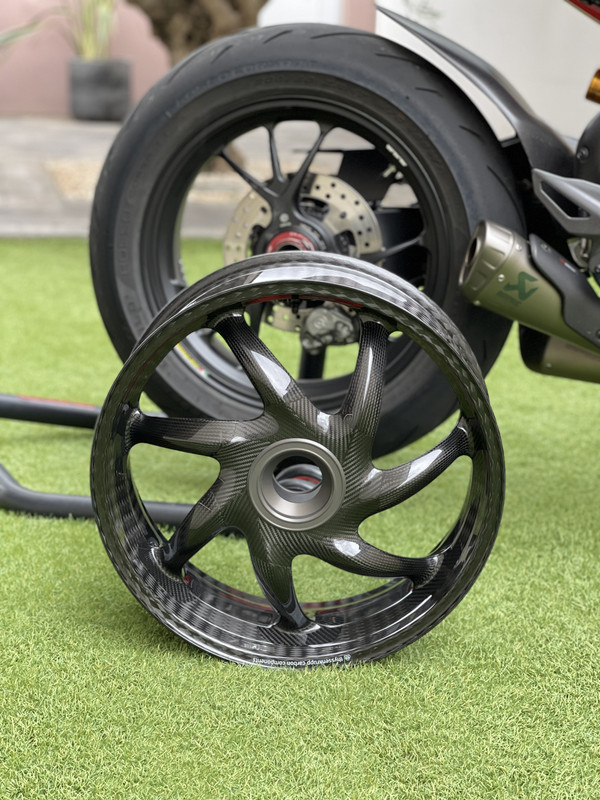 640CC5E9-EABA-45F0-9220-6FF6F74B1E16