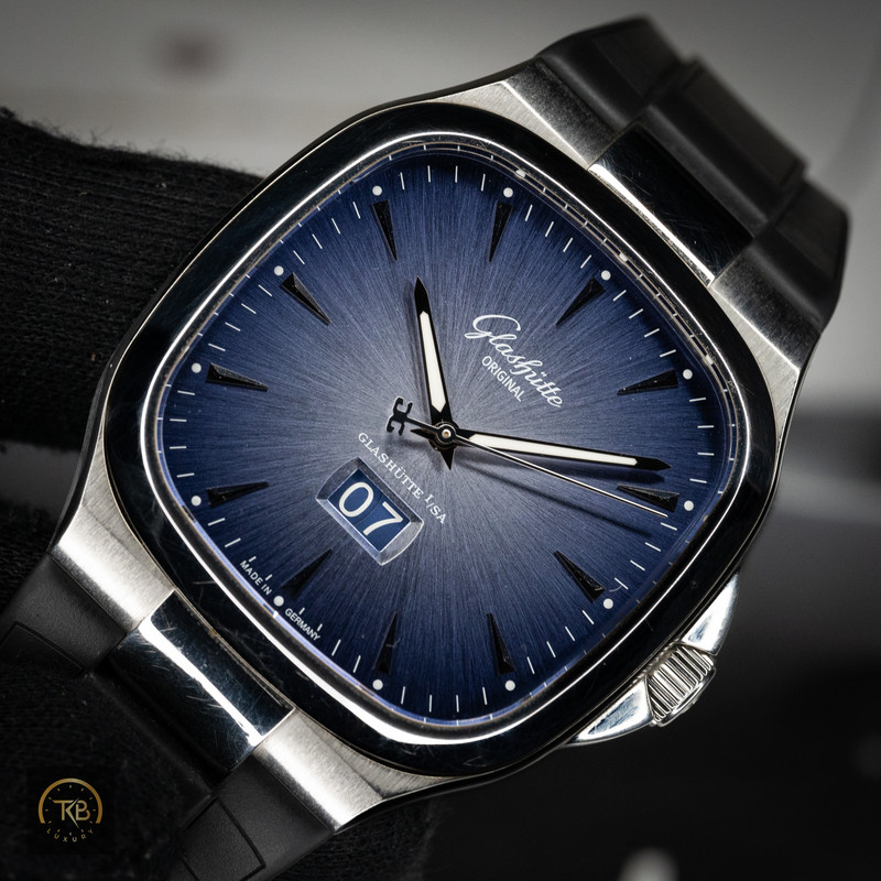 Glashutte Original Seventies Panorama Date - Image 13