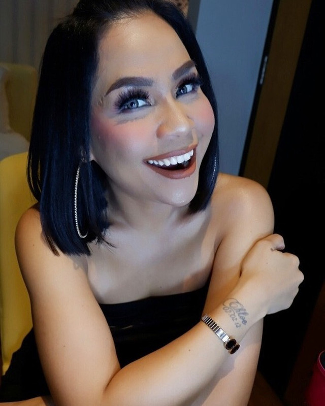 Jarang diperlihatkan, 7 seleb cantik ini ternyata punya koleksi tato
