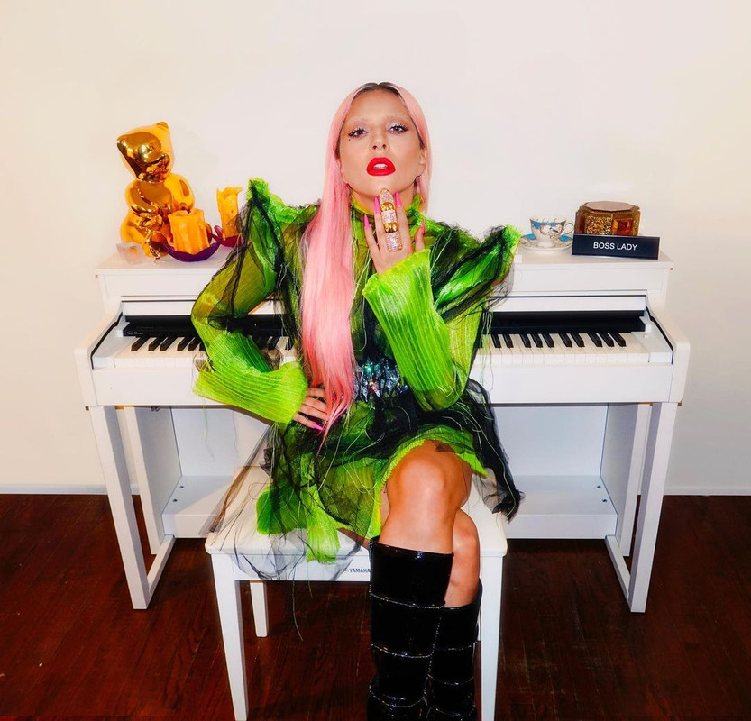 Lady Gaga buka tentang pelecehan seksual masa lalu, mengatakan dia hamil setelah diperkosa pada usia 19 tahun.