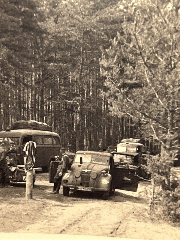 Foto Wk2 Wehrmacht Front Fahrzeug Kfz Auto Lkw Truck Front Kampf (2)