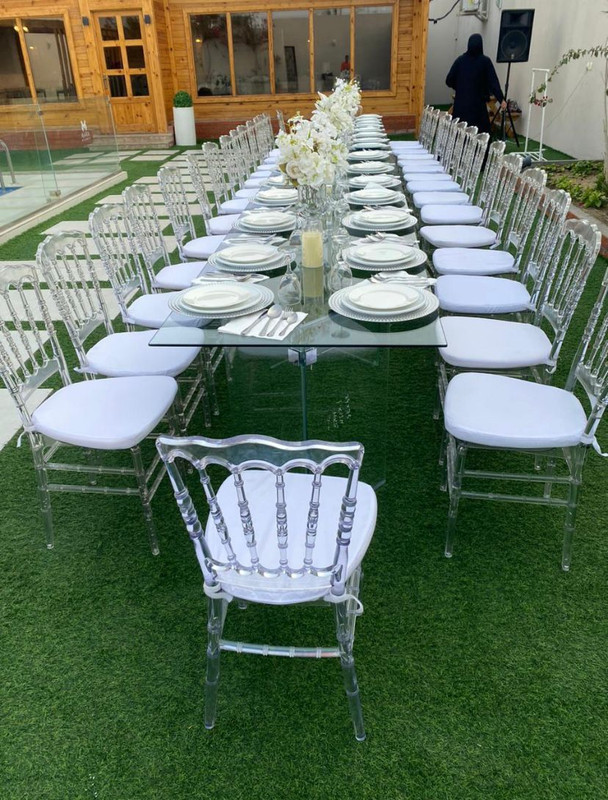 تأجير طاولات مستطيلة