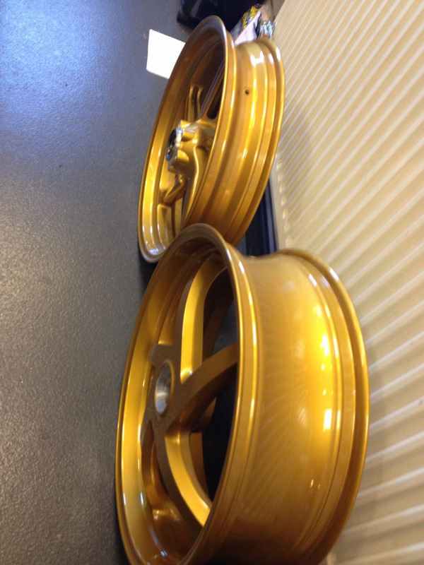 E2FA21A3-257F-4DF9-860F-E2C5B802DF1D