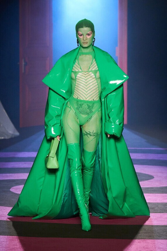 GCDS (long green PU mac).