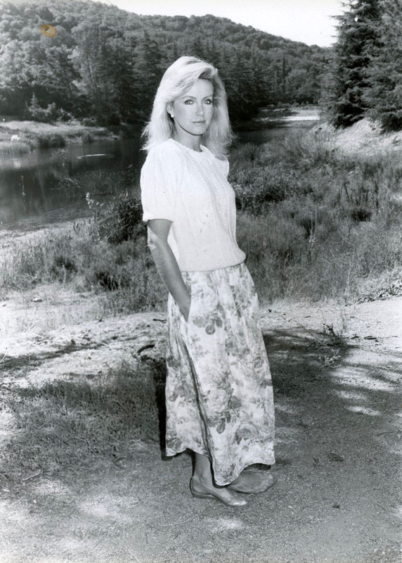 donna_mills_a73