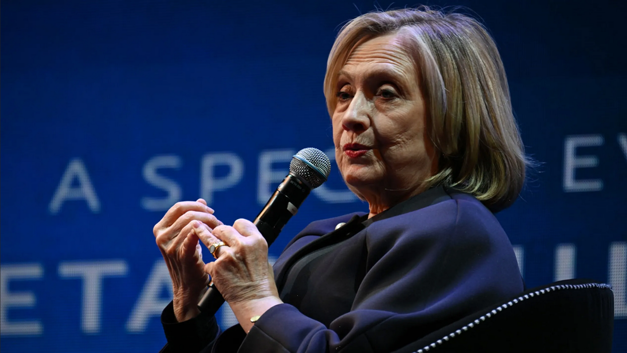 Hillary Clinton es ¿una criminal de guerra?: propalestinos le gritan a todo pulmón