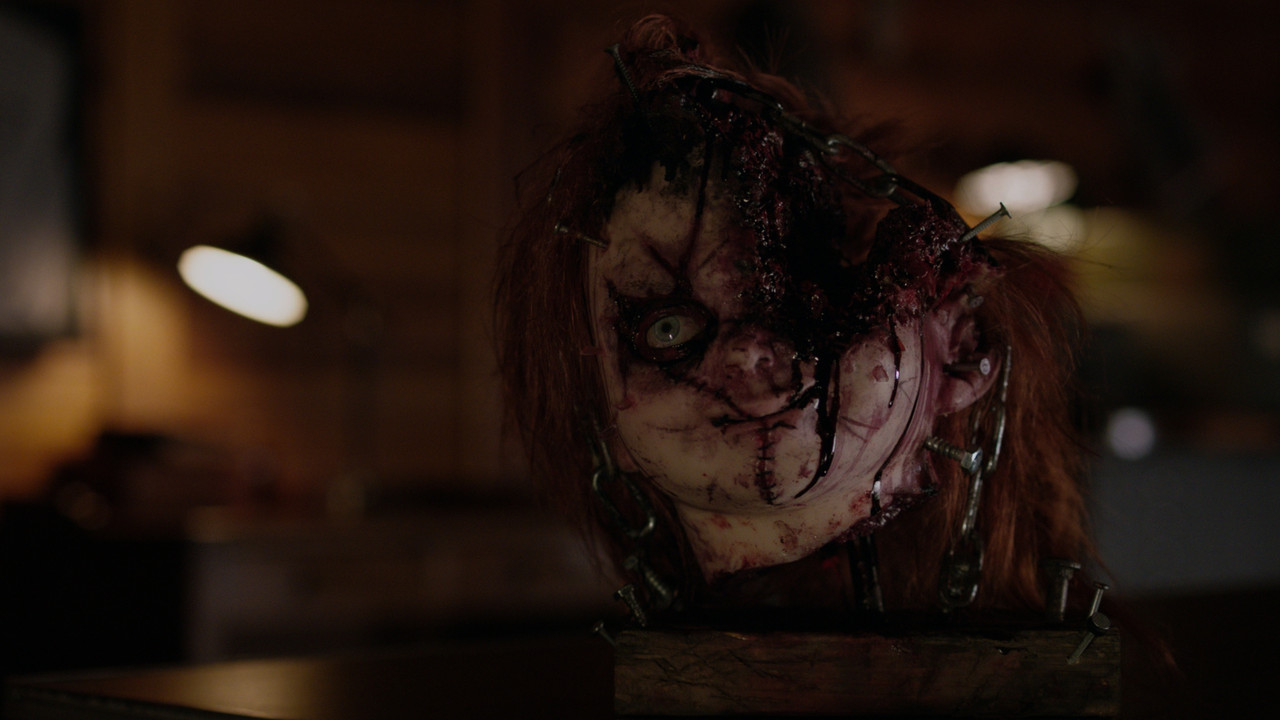 cult.of.chucky.2017.unrated.extended.cut.4kdv-kc.mkv_snapshot_01.30.21.291