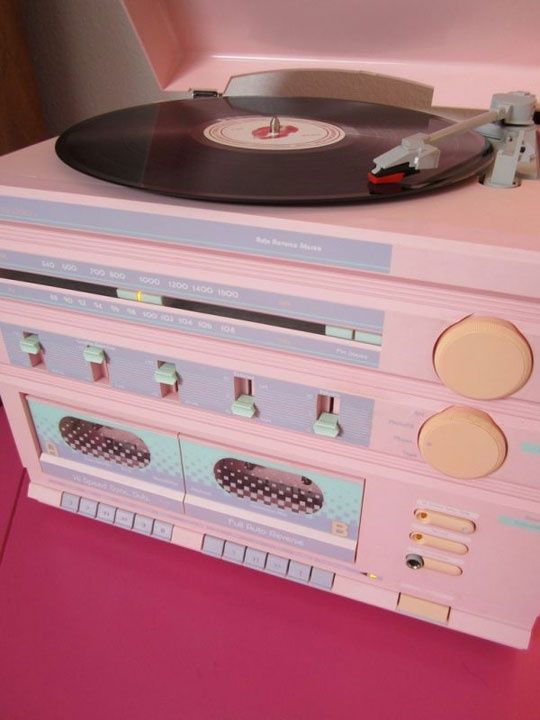pinkstereo.jpg
