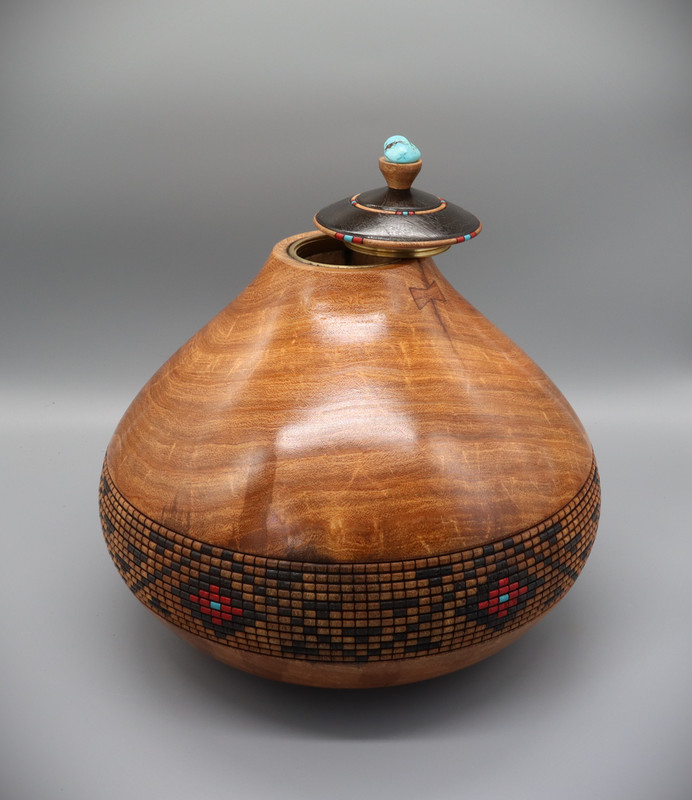 Urn-06275-4.jpg