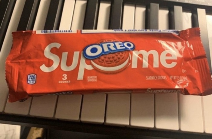 Kemasan Supreme x Oreo untuk rilisan Spring/Summer 2020