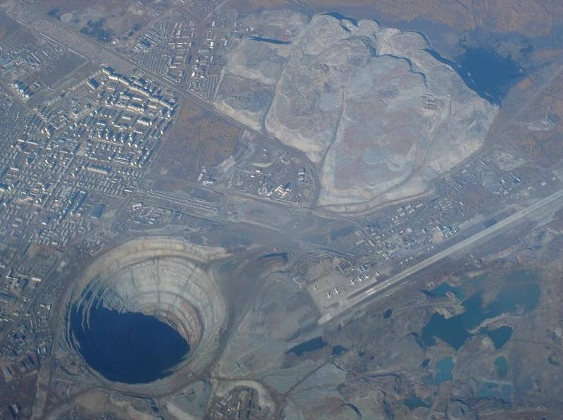 [Image: MIRNY-DIAMOND-MINE-OF-SIBERIA-mod.jpg]