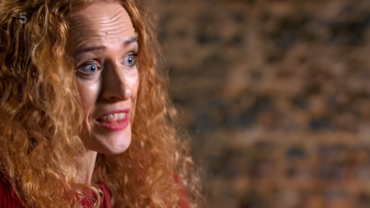 2023-01-14_20_30_Channel5_Secrets-of-the-Royal-Palaces_3x2.mp4_snapshot_01.00.09.194