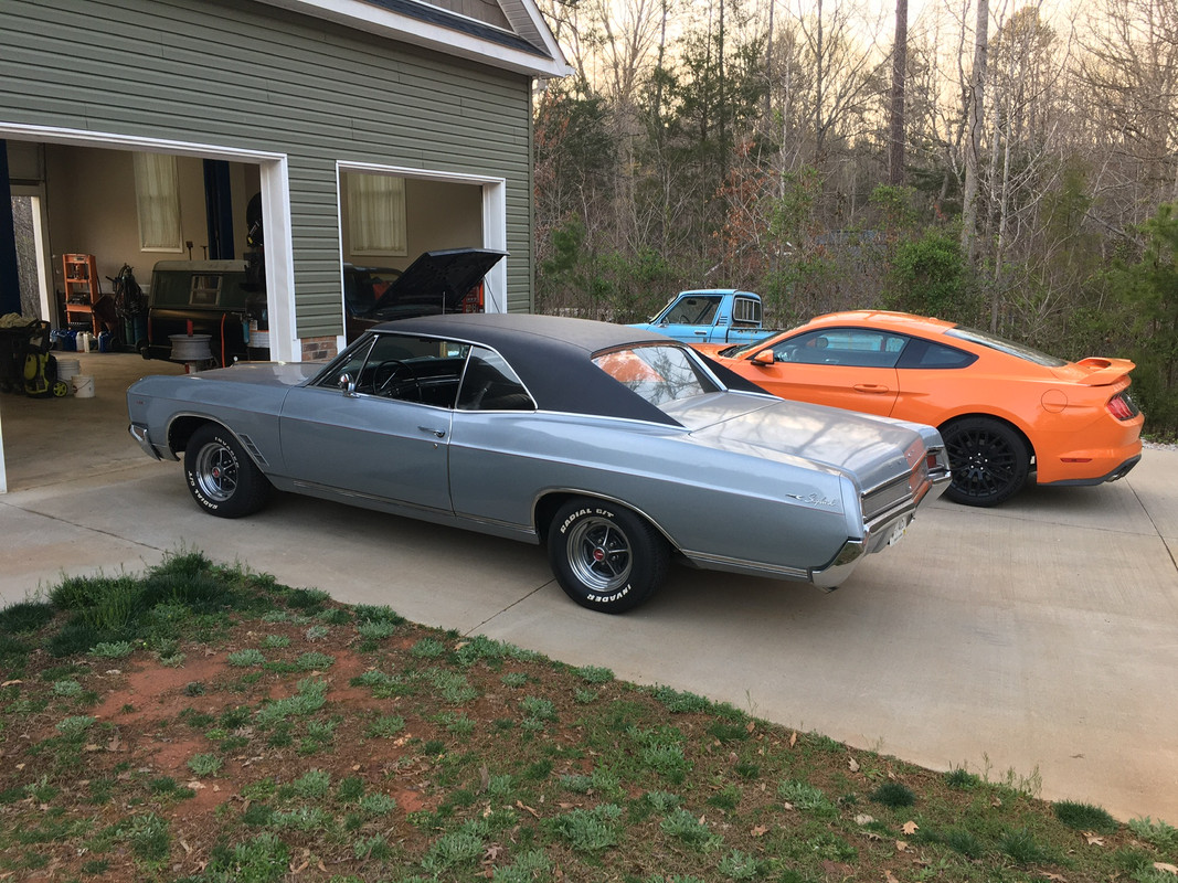 B3713278-3331-42B9-8273-46CC1A1A06B5