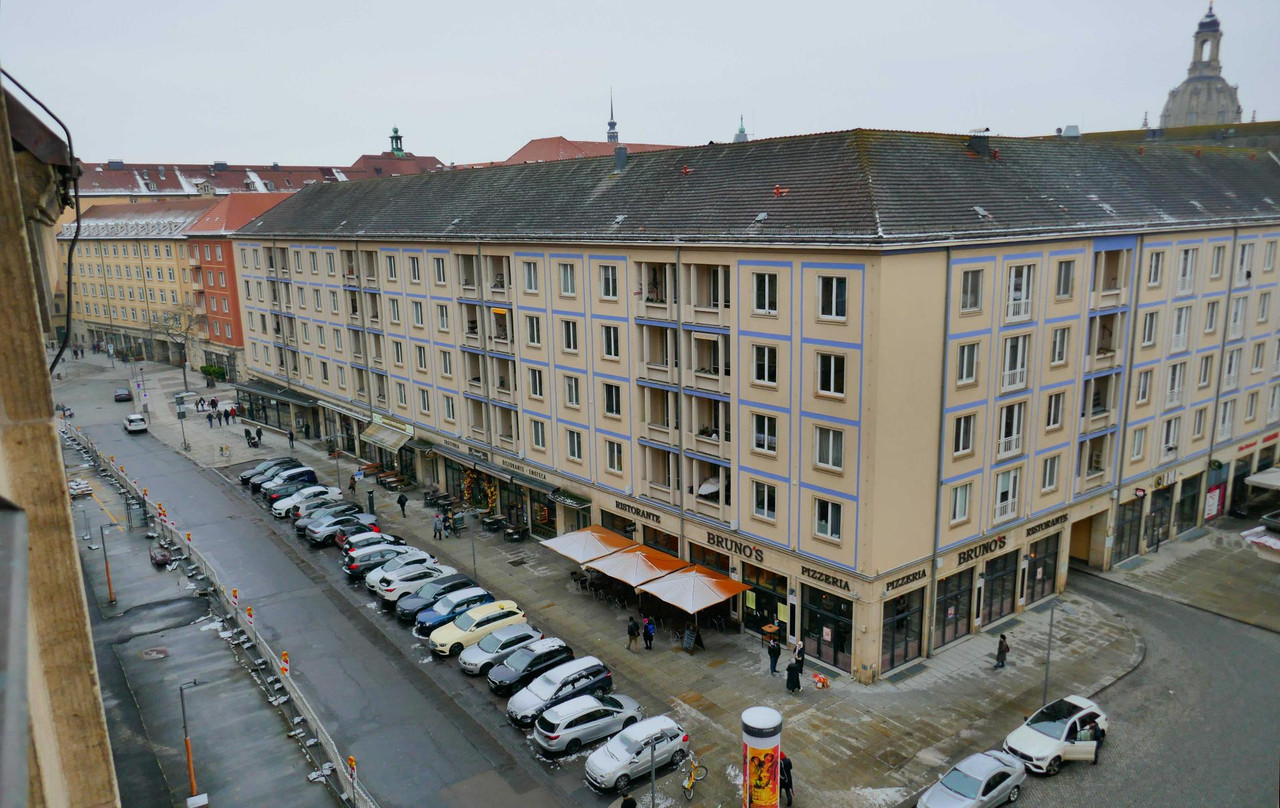 Bild: https://i.postimg.cc/L8NmG4kX/P1340414.jpg