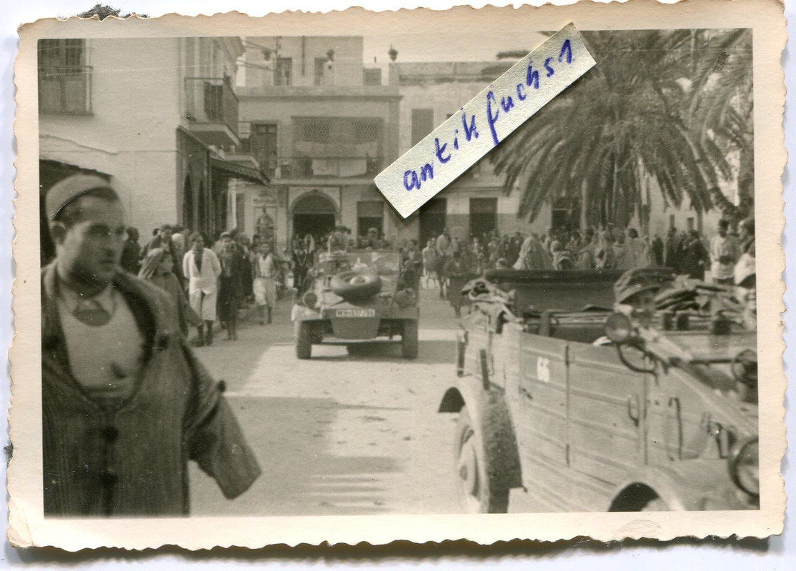 VW-Kübelwagen in Tripolis in Afrika beim Afrikak