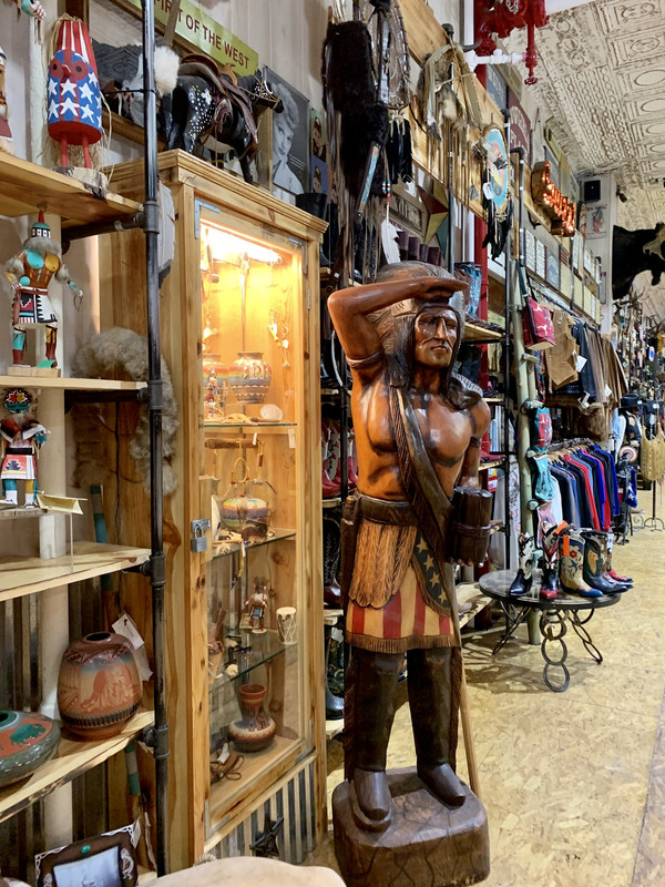 13BBB6A8-A944-453A-8E6C-17E82DBC9173