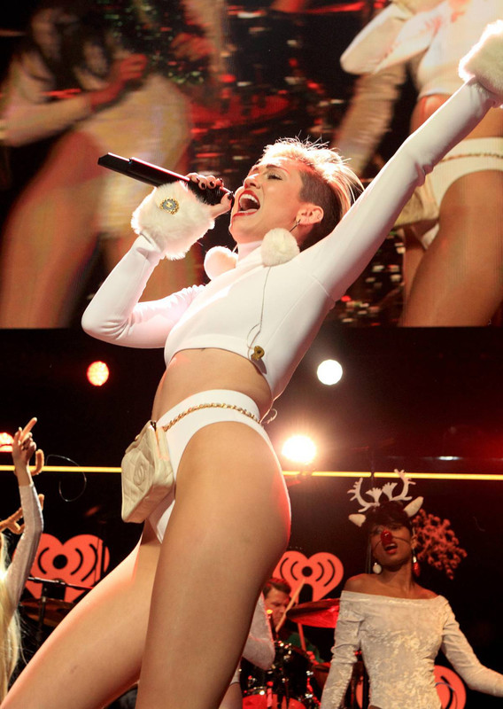 Miley-Cyrus-235