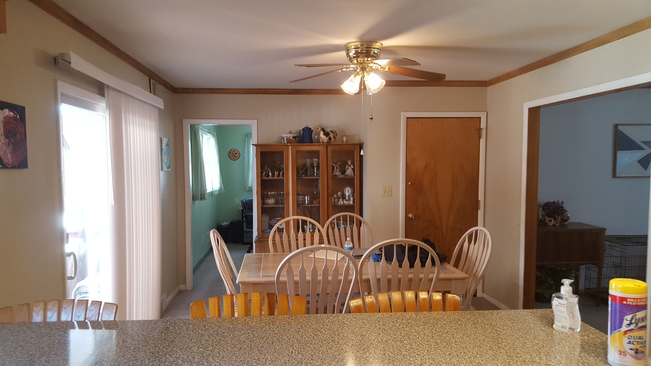 Dining1