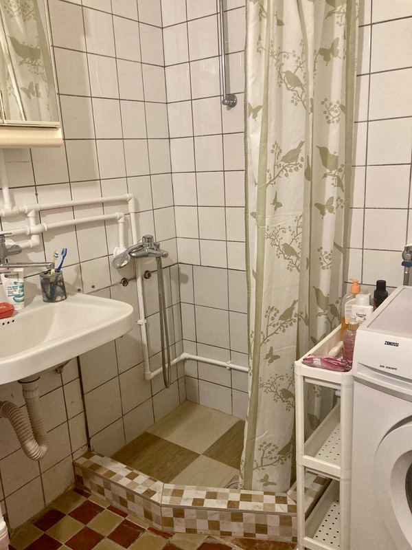 718C9CB7-292A-4AA8-8F56-E628A2D1215D