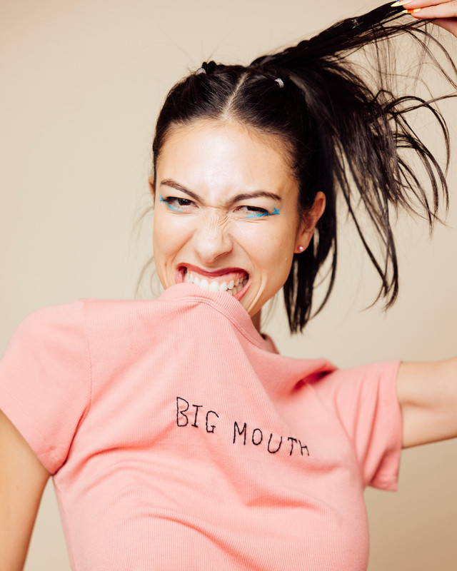 La cantautora Brooke Alexx presenta "Shut Up!", un tema pop fresco y sincero que habla sobre el entusiasmo desbordado en una relación y el miedo a haber dicho demasiado, demasiado pronto La cantautora Brooke Alexx presenta "Shut Up!", un tema pop fresco y sincero que habla sobre el entusiasmo desbordado en una relación y el miedo a haber dicho demasiado, demasiado pronto