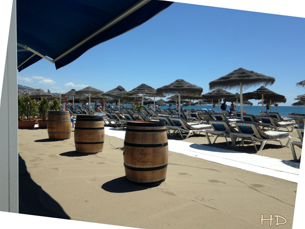 beach-bar-barrels-HD.jpg