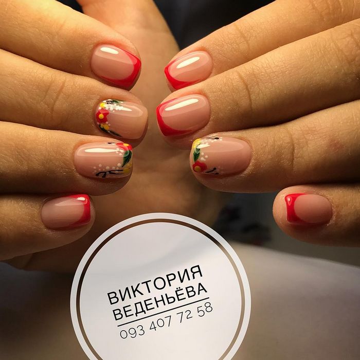 Французский маникюр на коротких ногтях. Идеи на овальные, квадратные, с рисунком, стразами, гель (fashiontarget.ru - современные тренды женской моды) Французский маникюр на коротких ногтях. Идеи на овальные, квадратные, с рисунком, стразами, гель