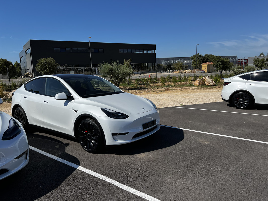 CD7F770A-18A0-45B0-B879-E58AAB49A47D