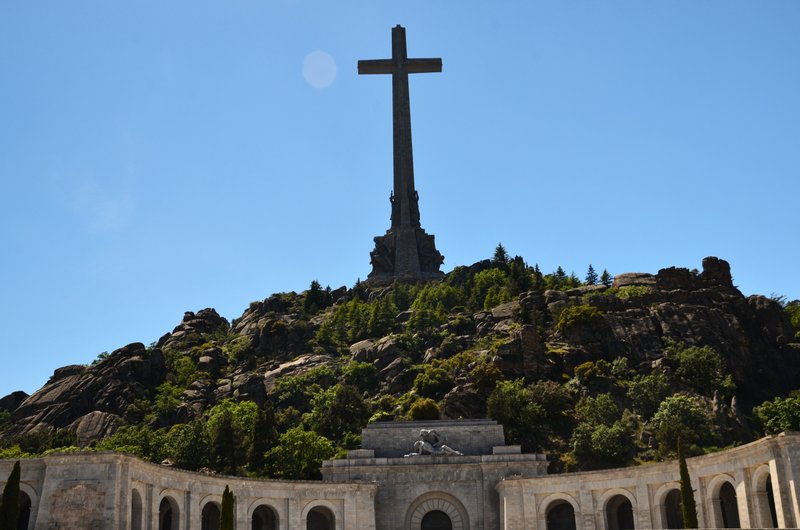 VALLE DE LOS CAIDOS-1980/2016-MADRID - Paseando por España-1991/2016 (17)