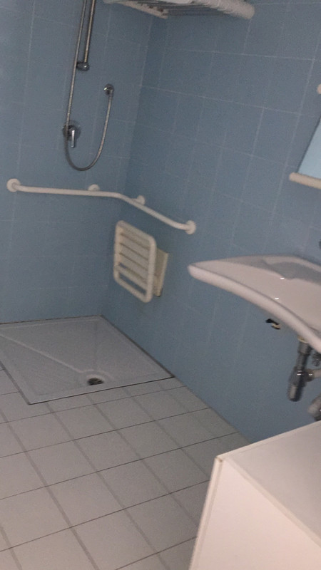 21D9E4DA-7B01-405B-9BFB-29D722942AEF