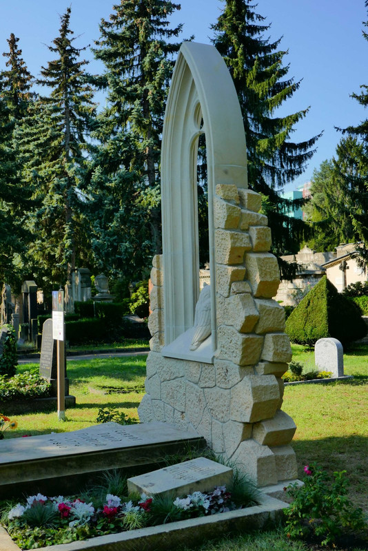 Bild: https://i.postimg.cc/L8b2bFzD/P1220564.jpg