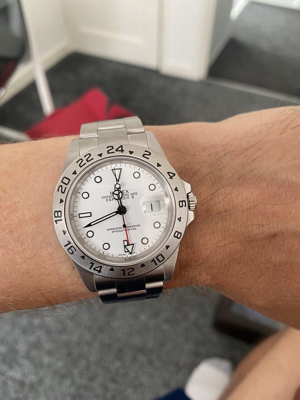 8C4AC54F-24FE-4BD0-9A9D-6F18D5C14C61